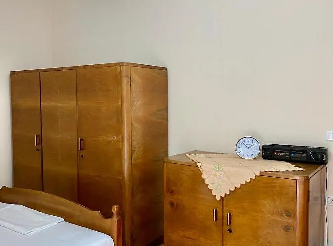 Your Tidy&affordable Base In Tiranë! Lejlighed *