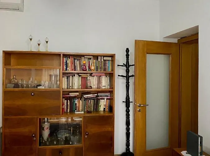 Your Tidy&affordable Base In Tiranë! * Tirana