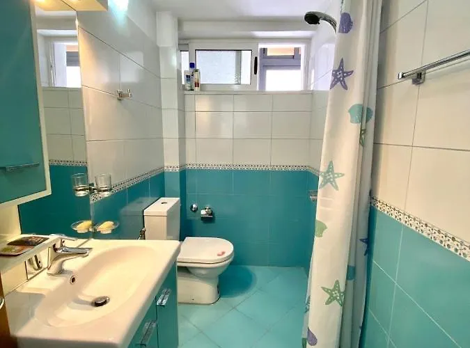 Your Tidy&affordable Base In Tiranë! *